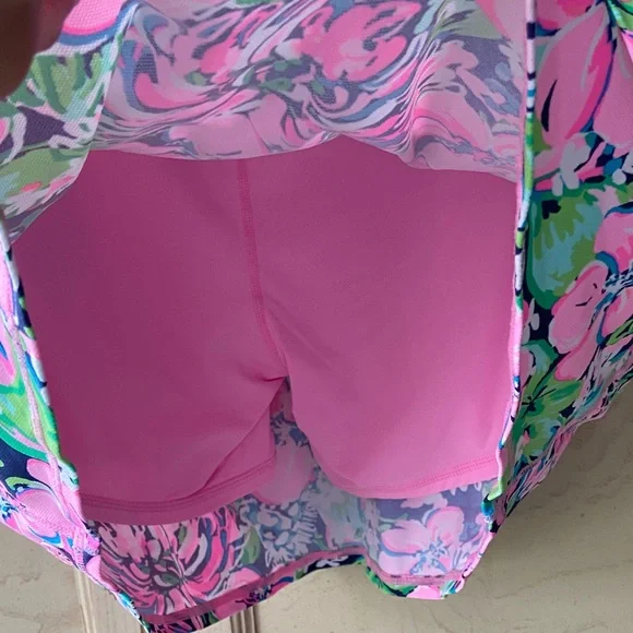 Lilly Pulitzer Floral Skort in Pink and Green - Picture 4 of 5